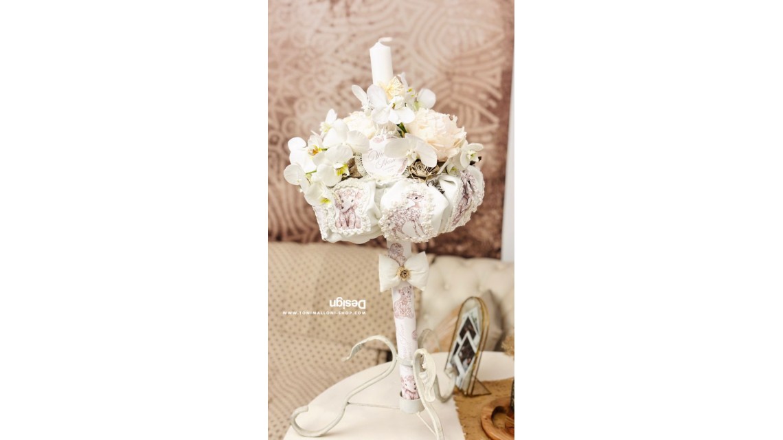 Lumânare botez fete Nude Safari Baby Dior Girl alb cu flori naturale bujori orhidee și accente nude 4